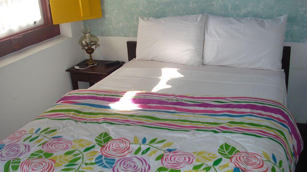 Pousada Solar Do Algarve Em Paraty Ha 5 Minutos Do Centro Historico ภายนอก รูปภาพ