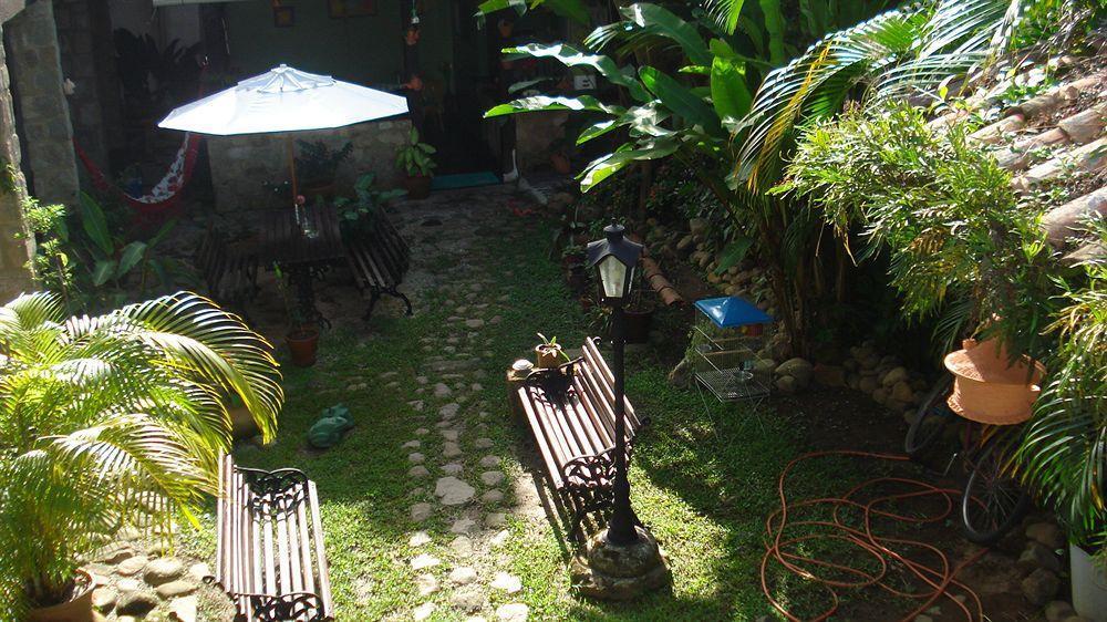 Pousada Solar Do Algarve Em Paraty Ha 5 Minutos Do Centro Historico ภายนอก รูปภาพ